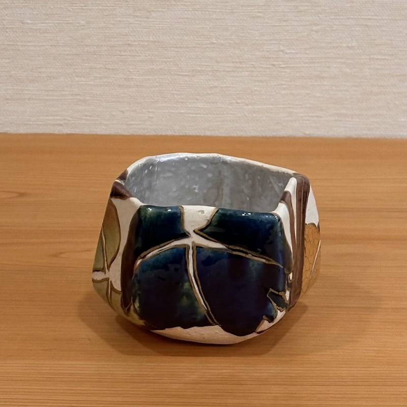 梅山窯 中村卓夫 角々碗 作家もの 向付 小鉢 共箱 共布 九谷焼 ② 梅山窯 中村卓夫 角々碗 作家もの 向付 小鉢 共箱 共布 九谷焼 ②