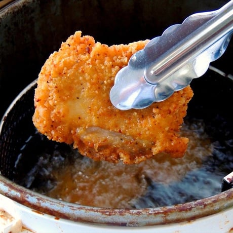 【少量サイズ/送料別】骨なしフライドチキン100g 10枚（10枚×1袋）【業務用 冷凍食品 鶏肉 クリスマス フライドチキン もも肉 唐揚 からあげ イベント オードブル パーティ 居酒屋 時短】