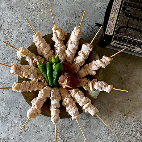 【少量サイズ/送料別】焼き鳥 もも串 30g 50本（50本×1箱）業務用 冷凍 焼鳥 加熱済み 飲食店 居酒屋 学園祭 屋台 イベント BBQ キッチンカー お祭り