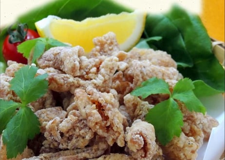 【送料無料 業務用】パリパリ鶏皮揚げ500g　8kg入り（500ｇ×8袋×2合わせ）【冷凍食品 業務用 から揚げ 鶏肉 鶏皮 イベント オードブル パーティ おつまみ お弁当 居酒屋 時短】