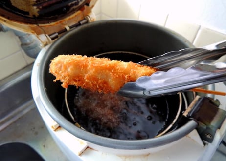 【少量サイズ/送料別】鶏串カツ30g（10本入り）【業務用 鶏肉 冷凍食品 串カツ 通販 串揚げ 肉 イベント オードブル 弁当 パーティ おつまみ 居酒屋 時短】