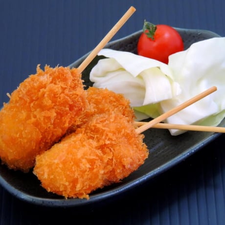 【少量サイズ/送料別】うずらウィンナー串20g 20本（20本×1袋）【業務用 鶏肉 冷凍食品 串カツ 通販 串揚げ 肉 イベント オードブル 弁当 パーティ おつまみ 居酒屋 時短】