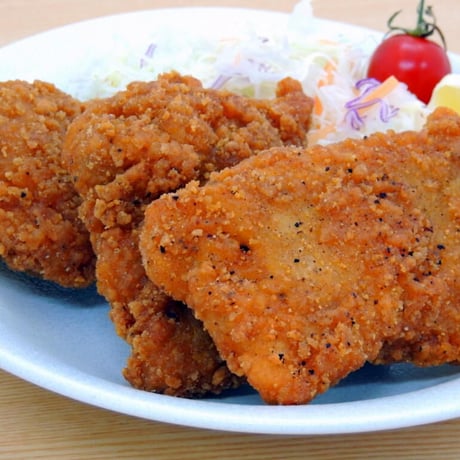 【送料無料 業務用】骨なしフライドチキン 旨辛味 100g×100枚 冷凍 鶏もも肉 フライドチキン 唐揚げ 惣菜 弁当 イベント パーティ クリスマス 大容量