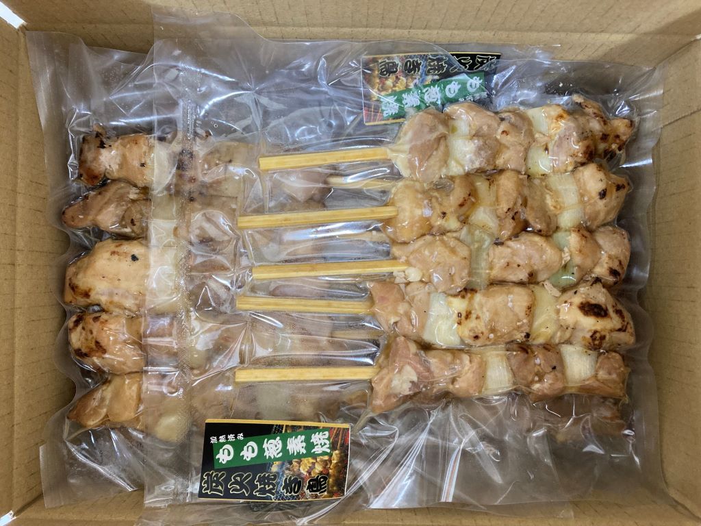 【おつまみ逸品】炭火焼鳥もも葱串下味付き 25本入り（5本真空×5袋）【冷凍食品 鶏肉 レンジ 湯せん キャンプ 焼き鳥 串焼き バーベキュー 鶏もも  おつまみ オードブル 時短】