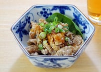 【送料無料 業務用】パリパリ鶏皮揚げ500g　4kg入り（500ｇ×8袋）【業務用 鶏肉 冷凍食品 唐揚げ 通販 肉 鶏皮 イベント オードブル パーティ おつまみ 弁当 おかず 居酒屋 時短】