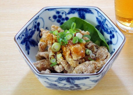 【送料無料 業務用】パリパリ鶏皮揚げ500g　8kg入り（500ｇ×8袋×2合わせ）【冷凍食品 業務用 から揚げ 鶏肉 鶏皮 イベント オードブル パーティ おつまみ お弁当 居酒屋 時短】