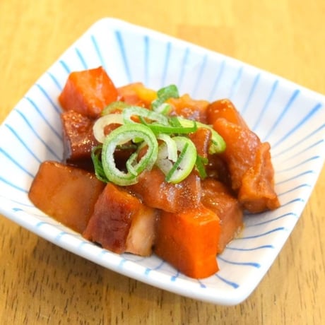 【少量サイズ/送料別】燻製鶏と野菜の旨煮 500ｇ袋 【業務用 冷凍食品 鶏肉 鶏もも おつまみ 煮物 イベント オードブル パーティ 弁当 居酒屋 時短】