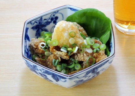 【送料無料 業務用】パリパリ鶏皮揚げ500g　8kg入り（500ｇ×8袋×2合わせ）【冷凍食品 業務用 から揚げ 鶏肉 鶏皮 イベント オードブル パーティ おつまみ お弁当 居酒屋 時短】