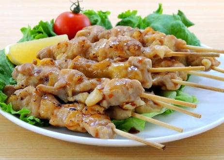 【少量サイズ/送料別】焼鳥もも串（スチーム加熱済み）30g（50本入り）【焼き鳥業務用 焼き鳥冷凍業務用 業務用焼き鳥加熱済み スチーム焼き鳥 イベント 祭り もも肉 やきとり】