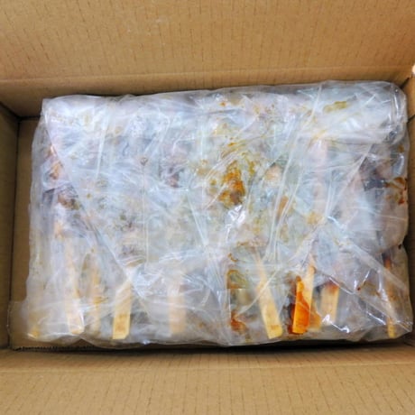 【少量サイズ/送料別】炭火焼鳥もも串たれ 22g 50本（50本×1箱）【業務用 冷凍食品 鶏肉 キャンプ 焼き鳥 たれ付き 串焼き バーベキュー もも肉 おつまみ オードブル 時短 レンジ】