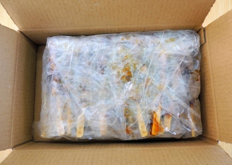 【少量サイズ/送料別】炭火焼鳥もも串たれ22g（50本入）【業務用 冷凍食品 鶏肉 キャンプ 焼き鳥 たれ付き 串焼き バーベキュー もも肉 おつまみ オードブル 時短 レンジ】