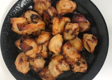 【少量サイズ/送料別】大粒ローストカットチキン（1kg袋）【業務用 冷凍食品 鶏肉 通販 クリスマス 肉 バーベキュー もも肉 イベント オードブル 焼き鳥 パーティ 居酒屋 時短】