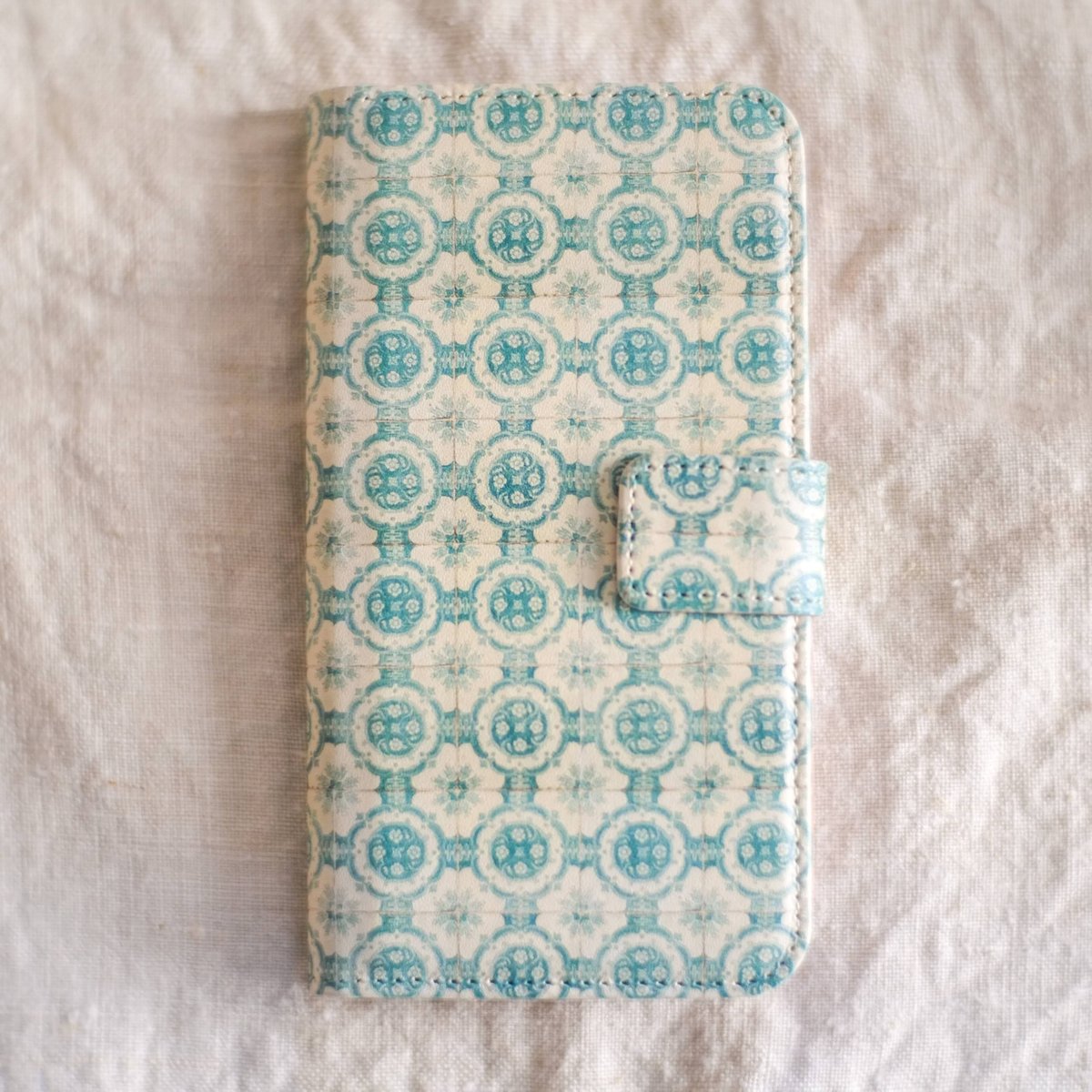 ご参考:3枚掲載中】掲載生地で作製可。Tildaティルダ (北欧)スマホケース