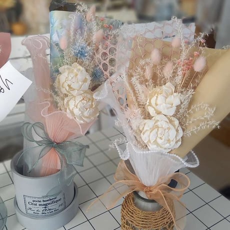 ソラフラワーピオニー×３種のラッピングペーパー華やか花束