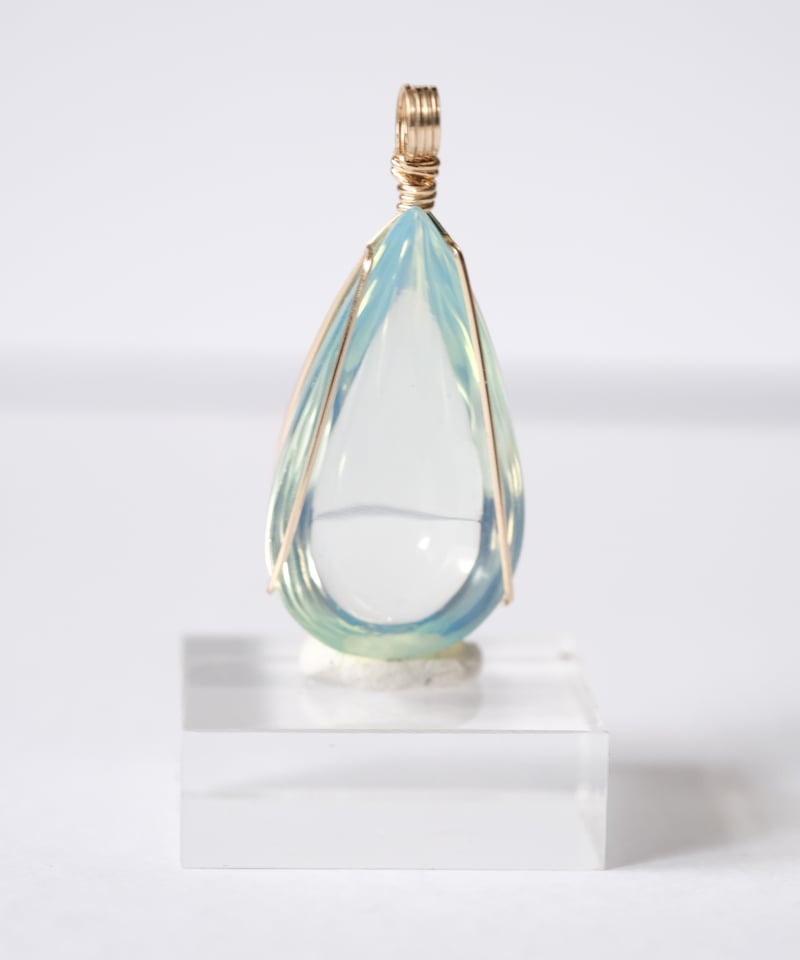 アンダラクリスタル☆オパールホワイト色 | E Ku'u Crystal