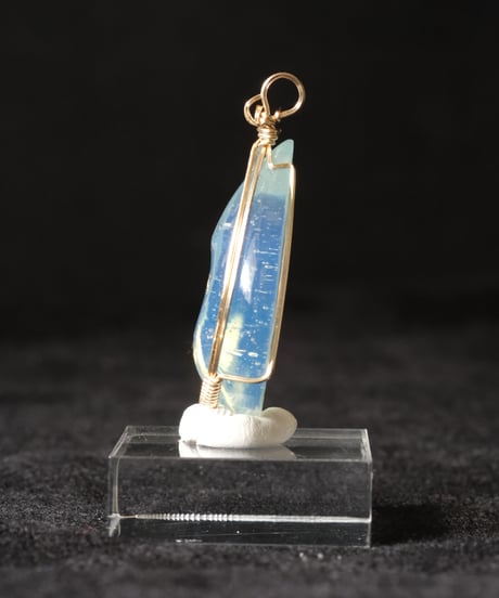 湖畔のエルフ★オパールホワイト色