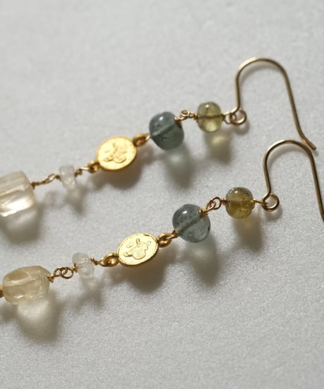 豊かさ★ピアス