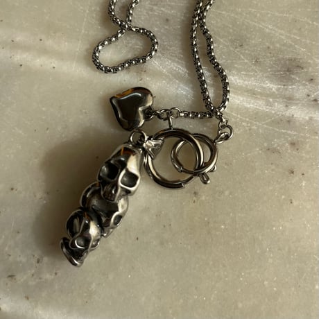 triplets necklace