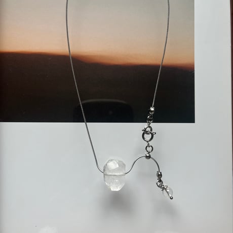 stone slide necklace-quartz-