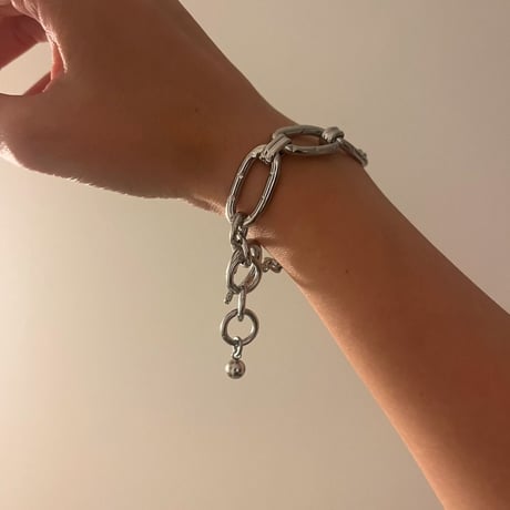 oval rink chain bracelet