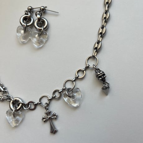 glass heart charm necklace-clear-