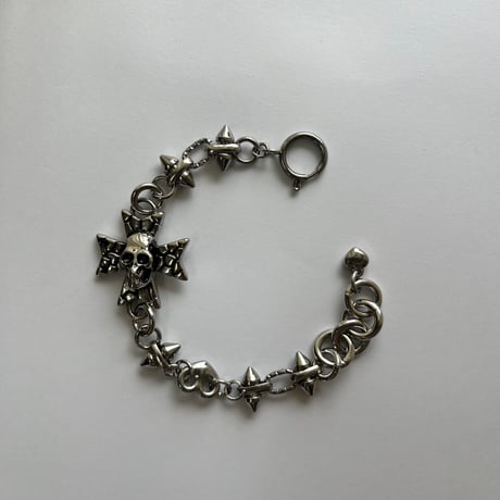 skull bracelet ☠︎⊹₊ ♱