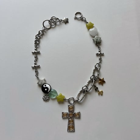 guru guru cross necklace
