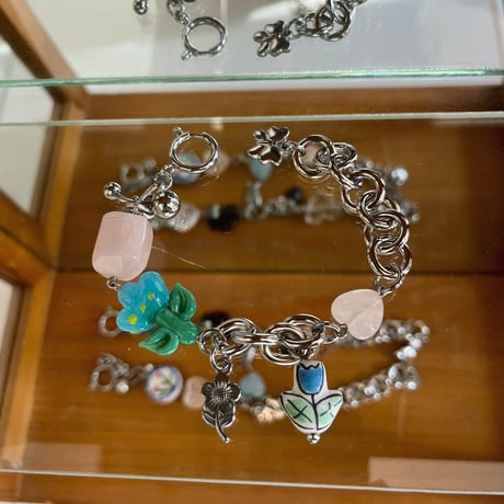lovely flower bracelet