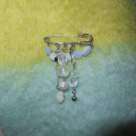 chipie original brooch