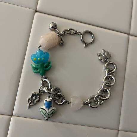lovely flower bracelet