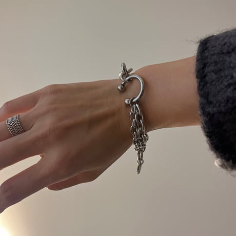 circular barbell bracelet ⋰˚✩