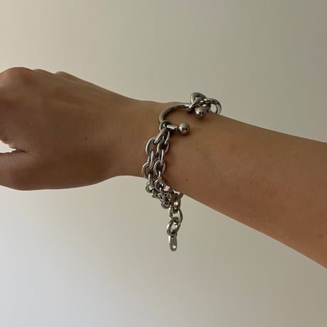 circular barbell bracelet ⋰˚✩