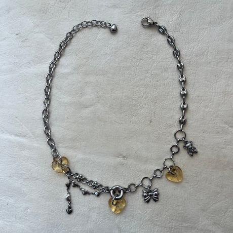 glass heart charm necklace-honey yellow-