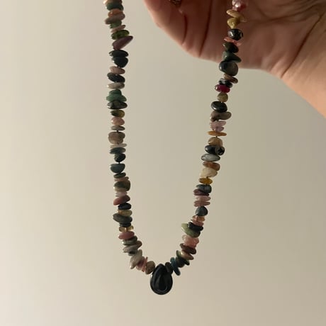 stone necklace-tourmaline × black onyx
