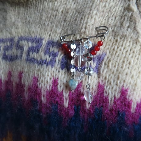 chipie original brooch