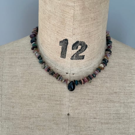 stone necklace-tourmaline × black onyx
