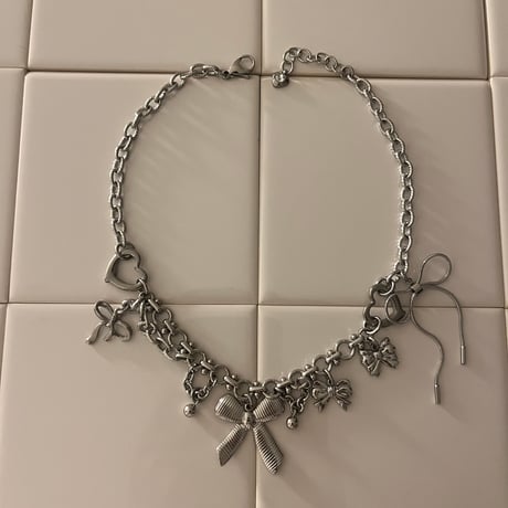 ribbon necklace