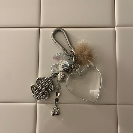 glass big heart key chain-$-