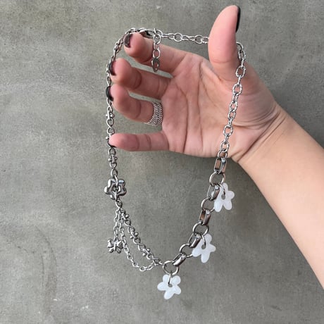 ohana necklace-milky white-