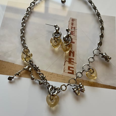 glass heart charm necklace-honey yellow-