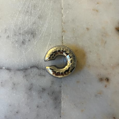 volume ear cuff