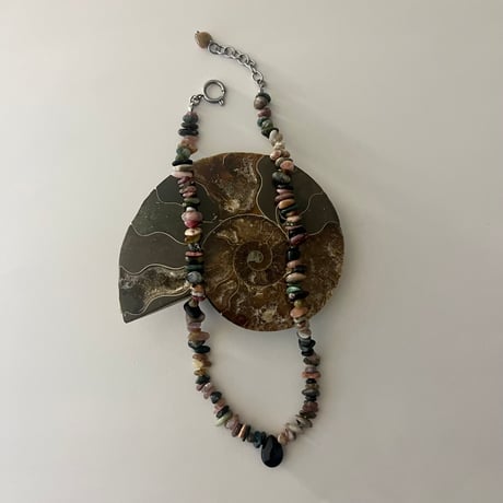 stone necklace-tourmaline × black onyx