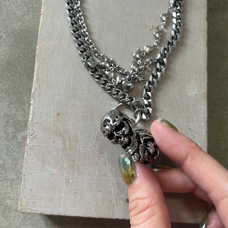 antique silver skull heart necklace