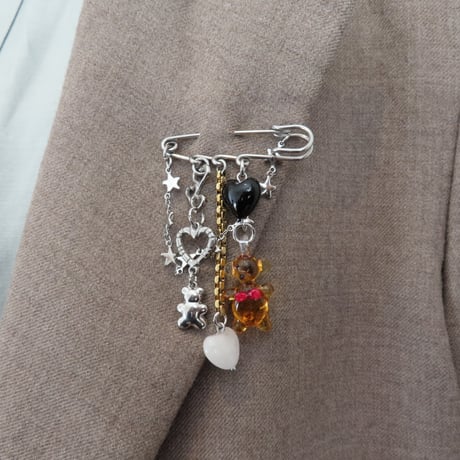 chipie original brooch
