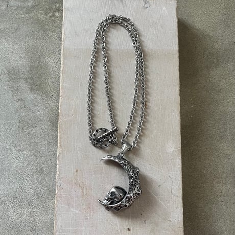 big moon necklace