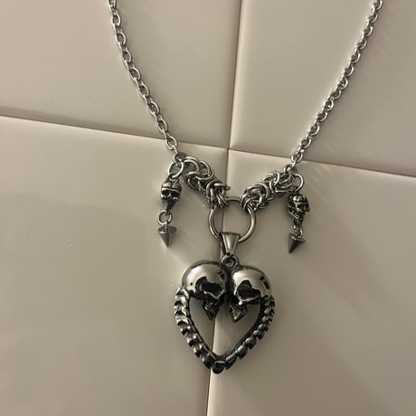 skull heart necklace