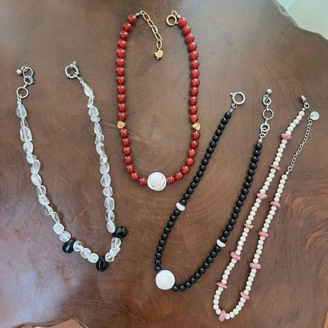 stone necklace  ˖𖦹๋࣭ ⭑（carnelian/shell）