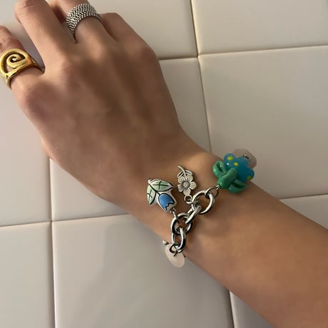 lovely flower bracelet