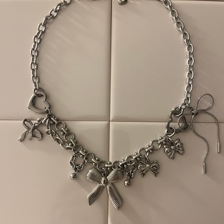 ribbon necklace