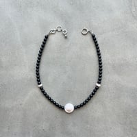stone necklace ✩*ೃ.⋆（black onyx/shell）